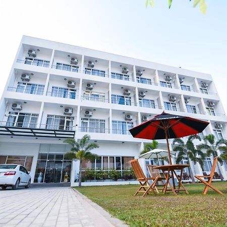 Boralesgamuwa Kdu Hotel מראה חיצוני תמונה