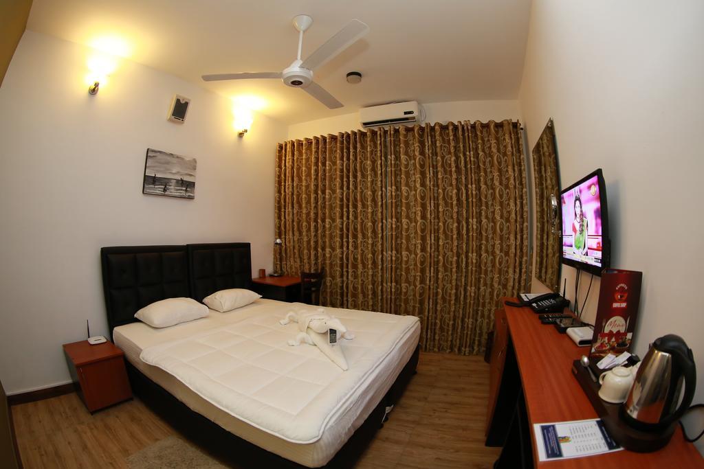 Boralesgamuwa Kdu Hotel מראה חיצוני תמונה