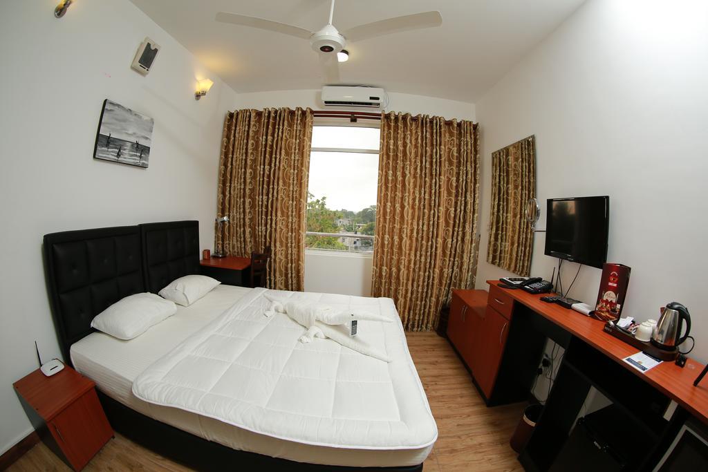 Boralesgamuwa Kdu Hotel מראה חיצוני תמונה