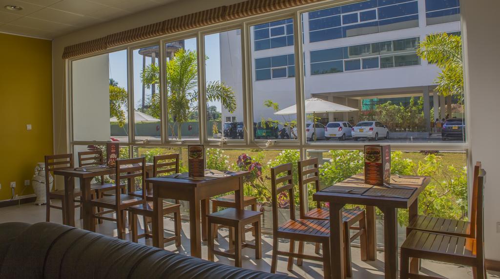 Boralesgamuwa Kdu Hotel מראה חיצוני תמונה