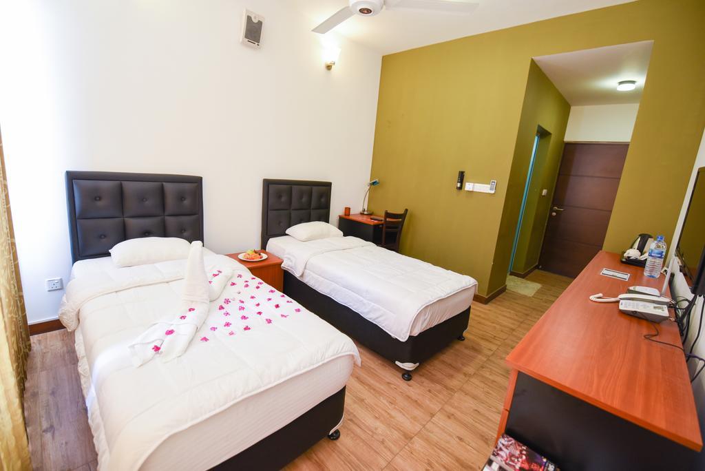 Boralesgamuwa Kdu Hotel מראה חיצוני תמונה