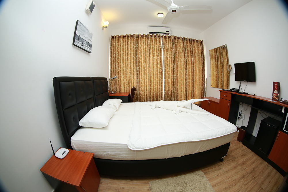 Boralesgamuwa Kdu Hotel מראה חיצוני תמונה
